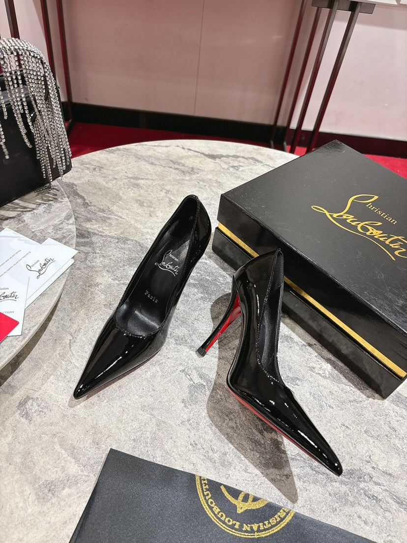 Black Pointed-Toe Pumps