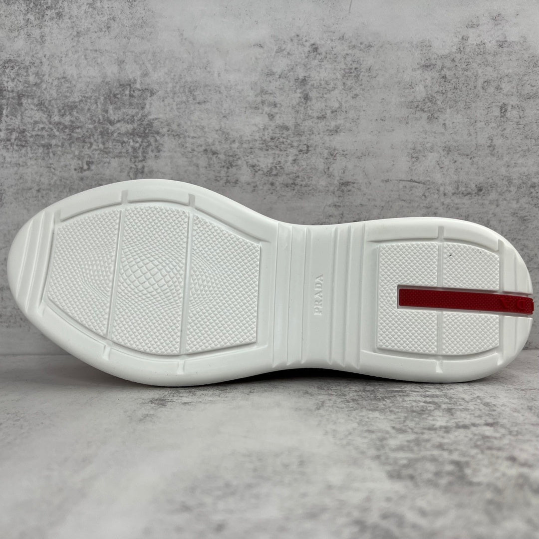 Zapatillas deportivas rojas de alto rendimiento