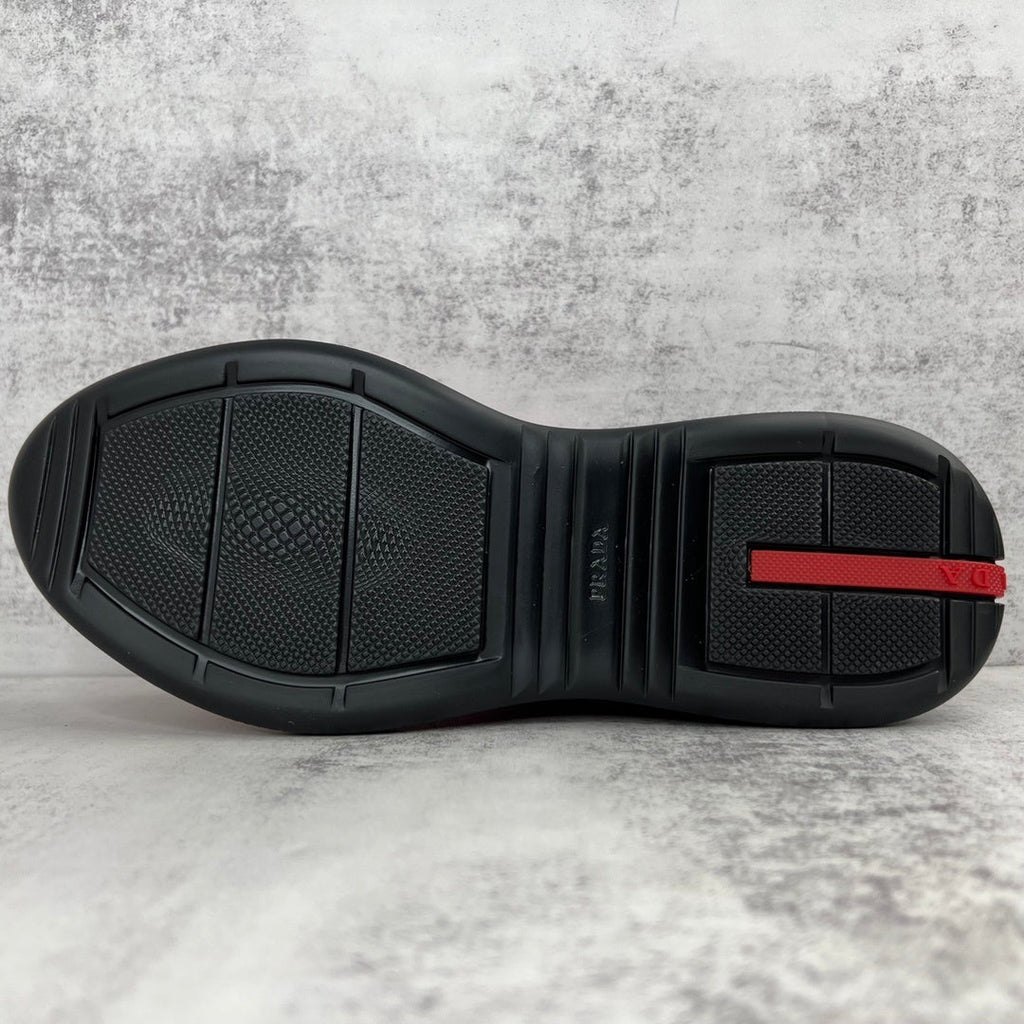 Zapatillas deportivas rojas de alto rendimiento