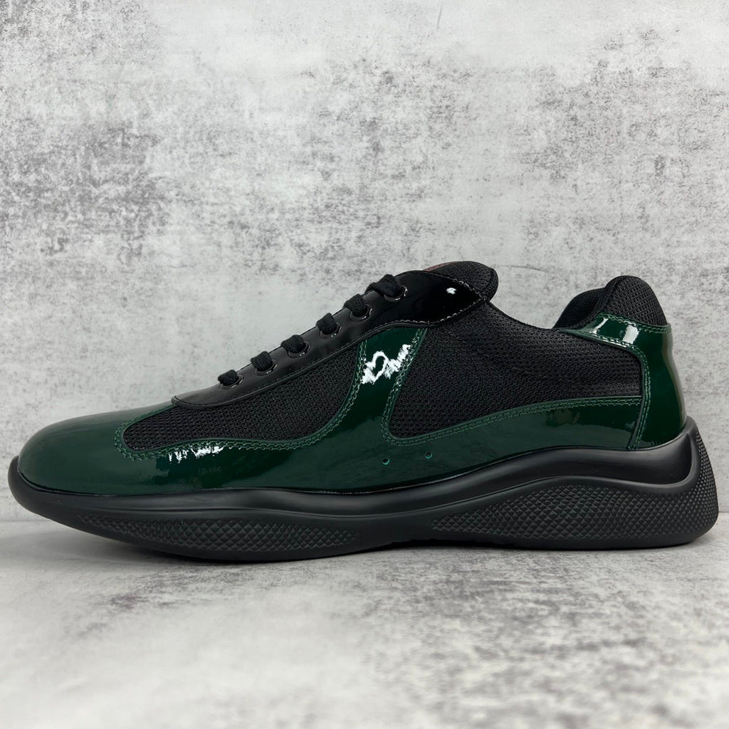 Zapatillas deportivas negras de alto rendimiento