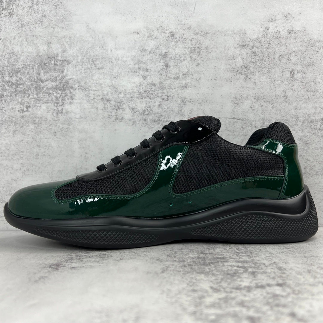 Zapatillas deportivas negras de alto rendimiento