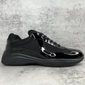 Zapatillas deportivas negras de alto rendimiento