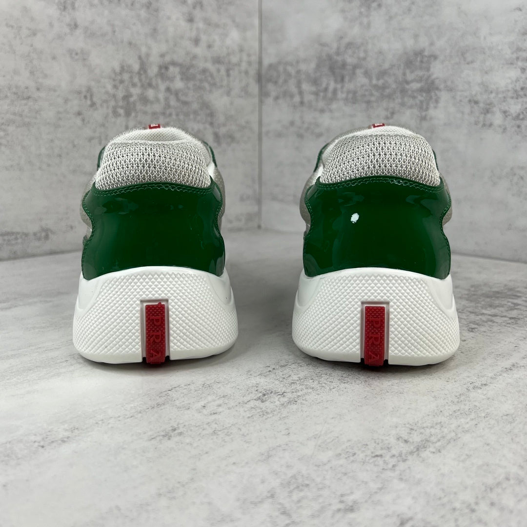 Zapatillas deportivas verdes de alto rendimiento