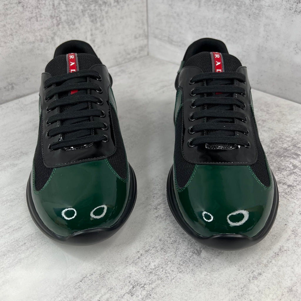 Zapatillas deportivas negras de alto rendimiento