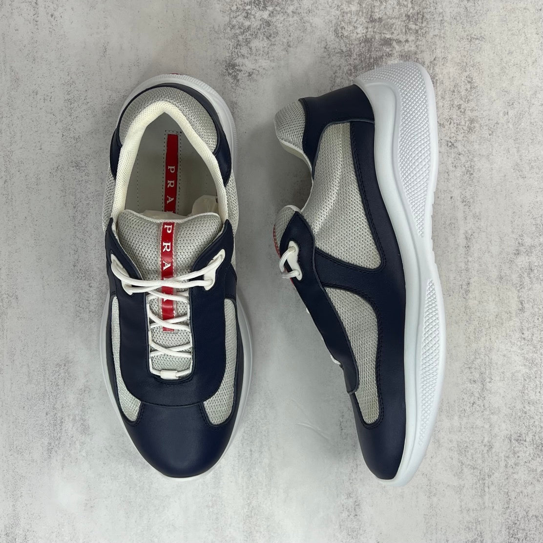 Zapatillas deportivas azules de alto rendimiento