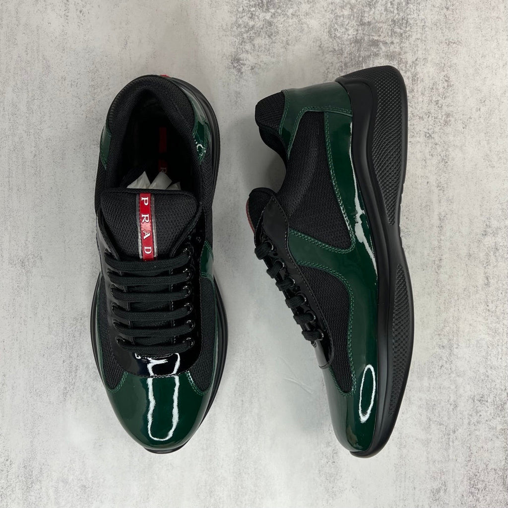 Zapatillas deportivas negras de alto rendimiento