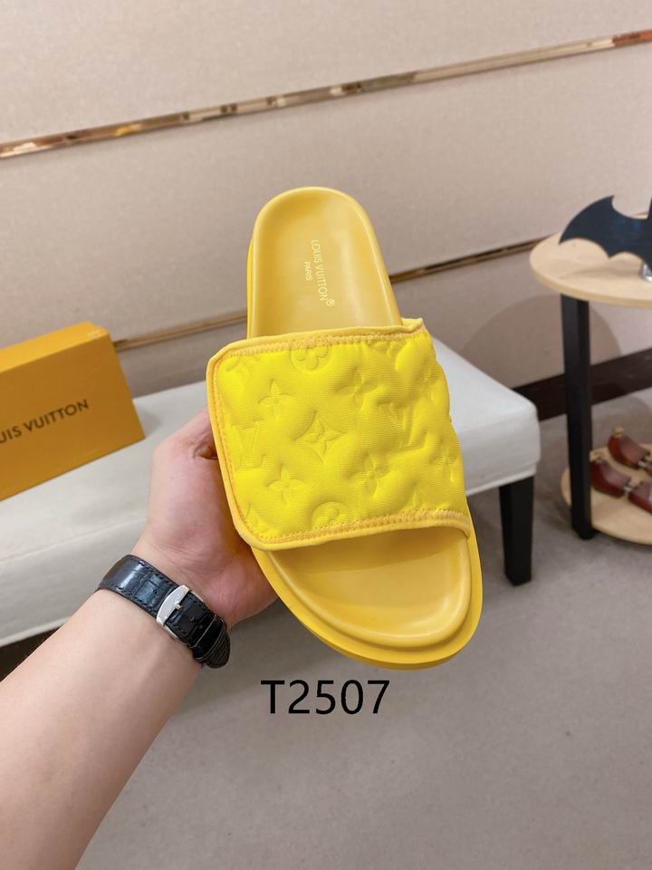 Monogram Summer Slides - Avenor