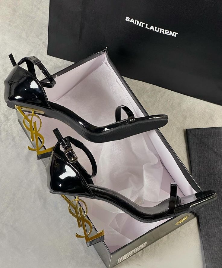 Iconic Heels Gold