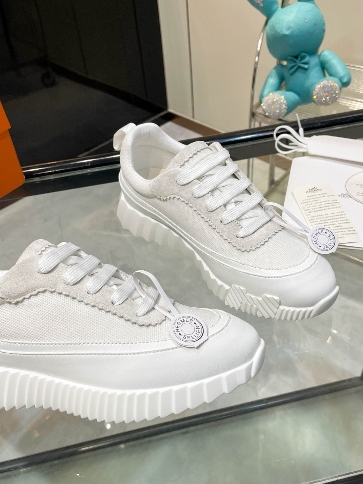 Zapatillas de cuero a rayas H