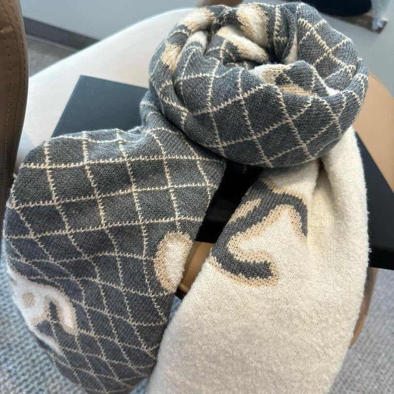 CC Gray Scarf
