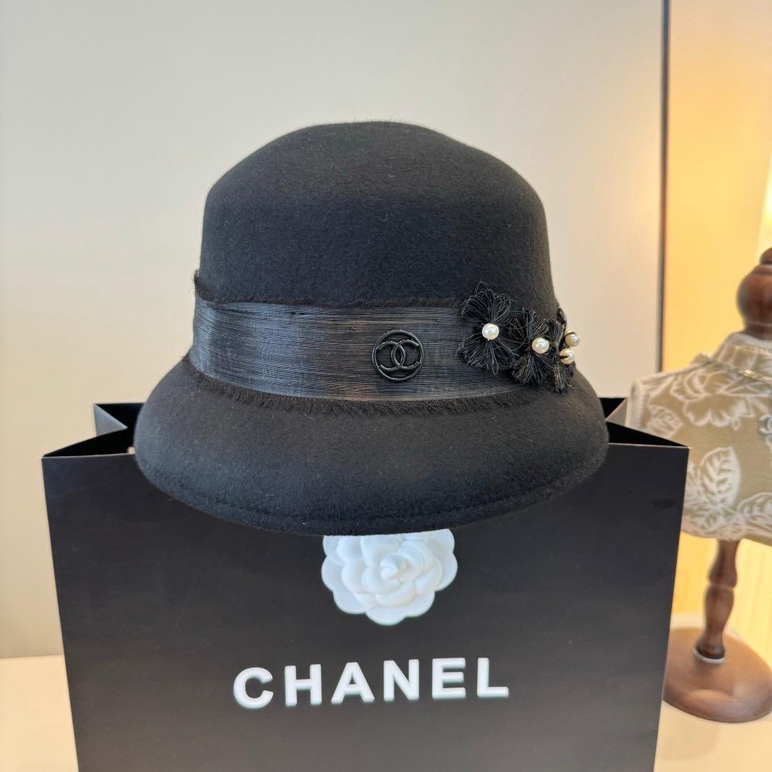 Elegant Felt Hat