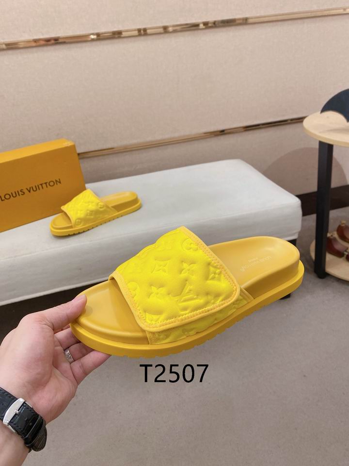 Monogram Summer Slides - Avenor