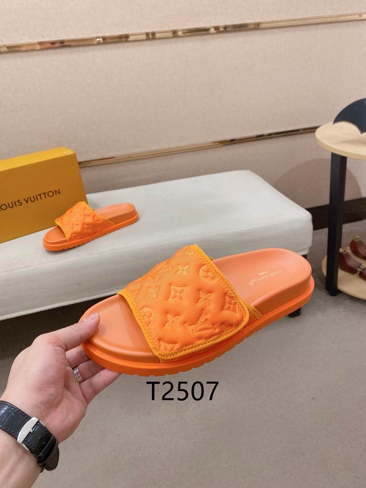 Monogram Summer Slides - Avenor