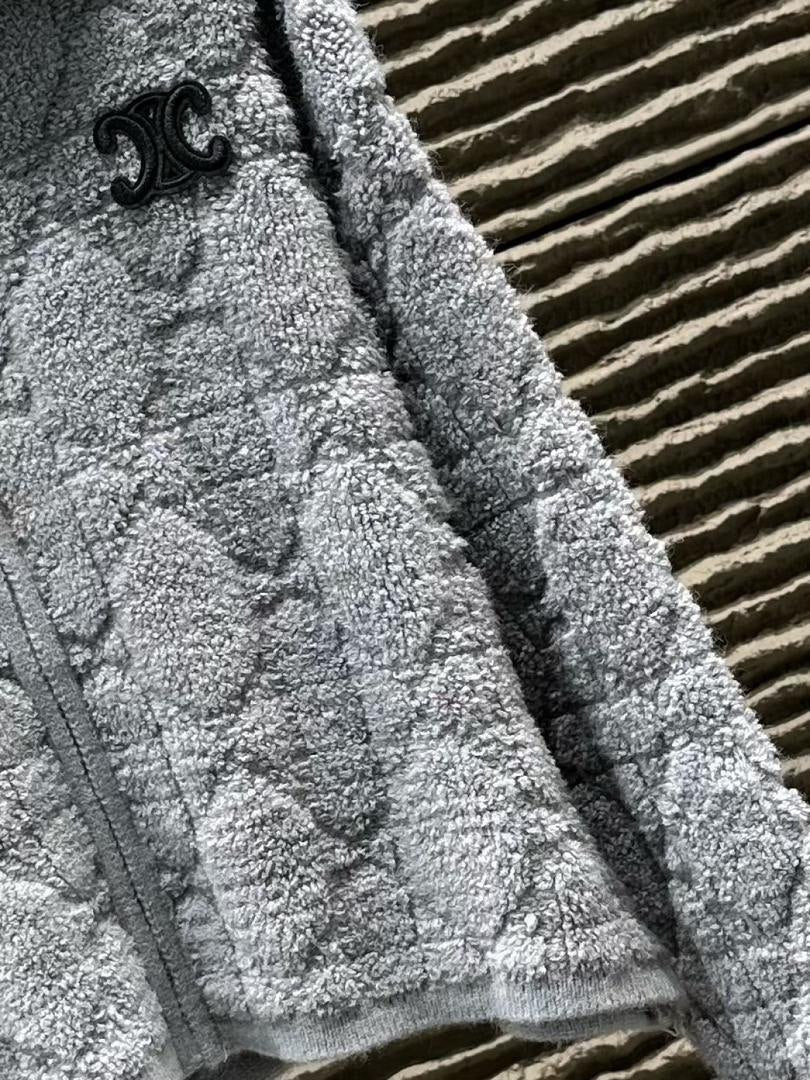 Chaqueta acolchada con cuello de piel