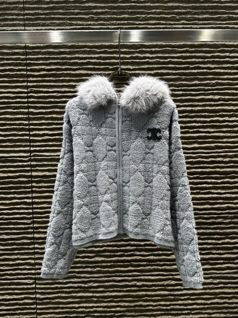 Chaqueta acolchada con cuello de piel