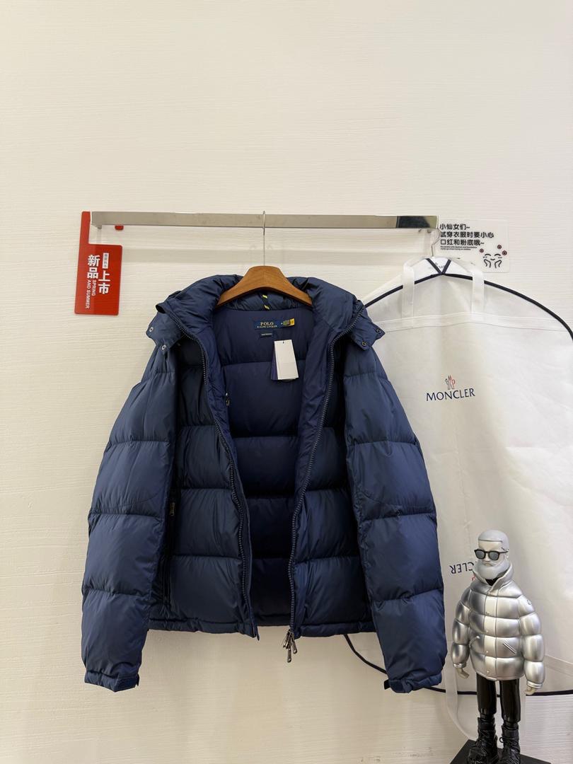 Chaqueta acolchada con capucha azul marino