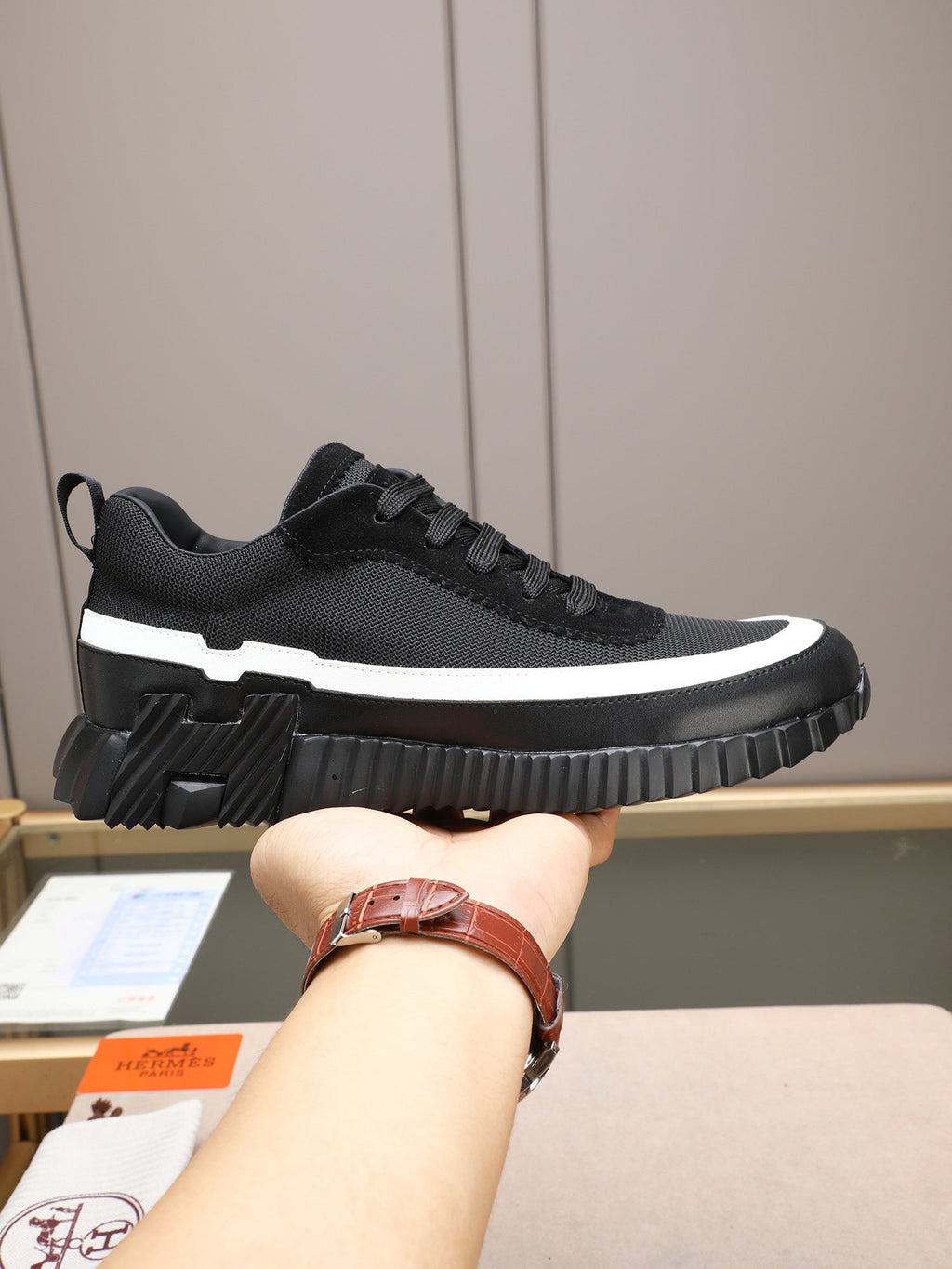 Zapatillas de cuero a rayas H
