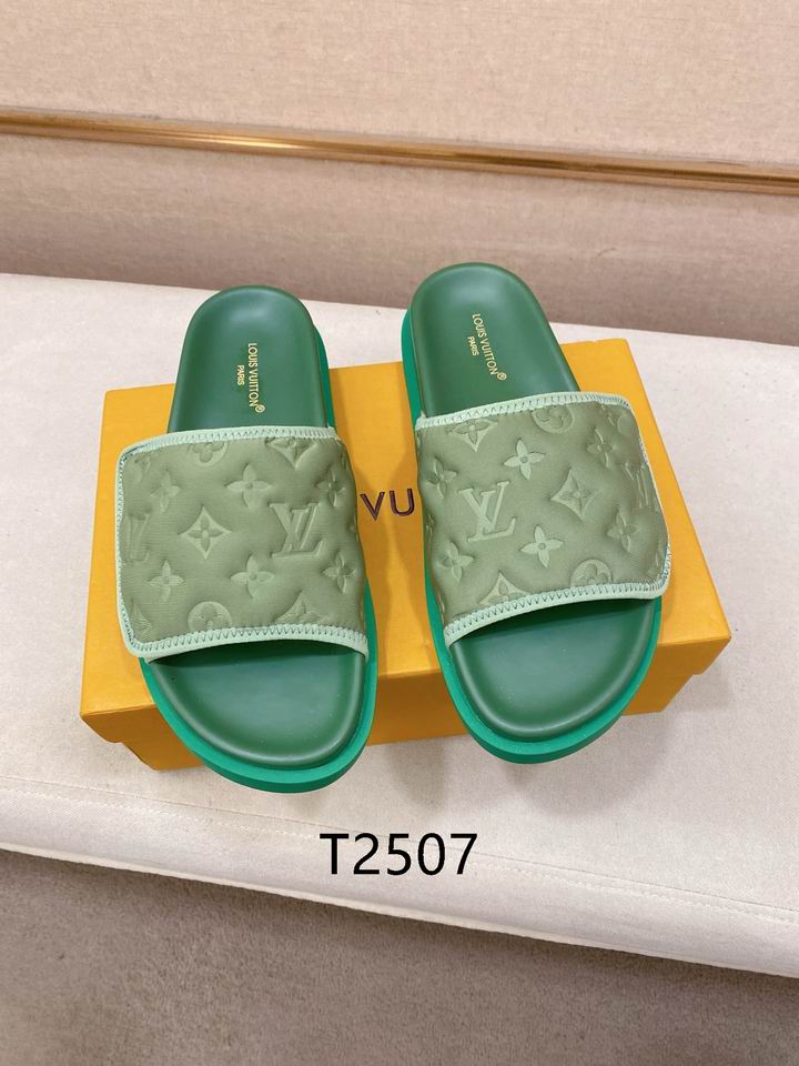 Monogram Summer Slides - Avenor