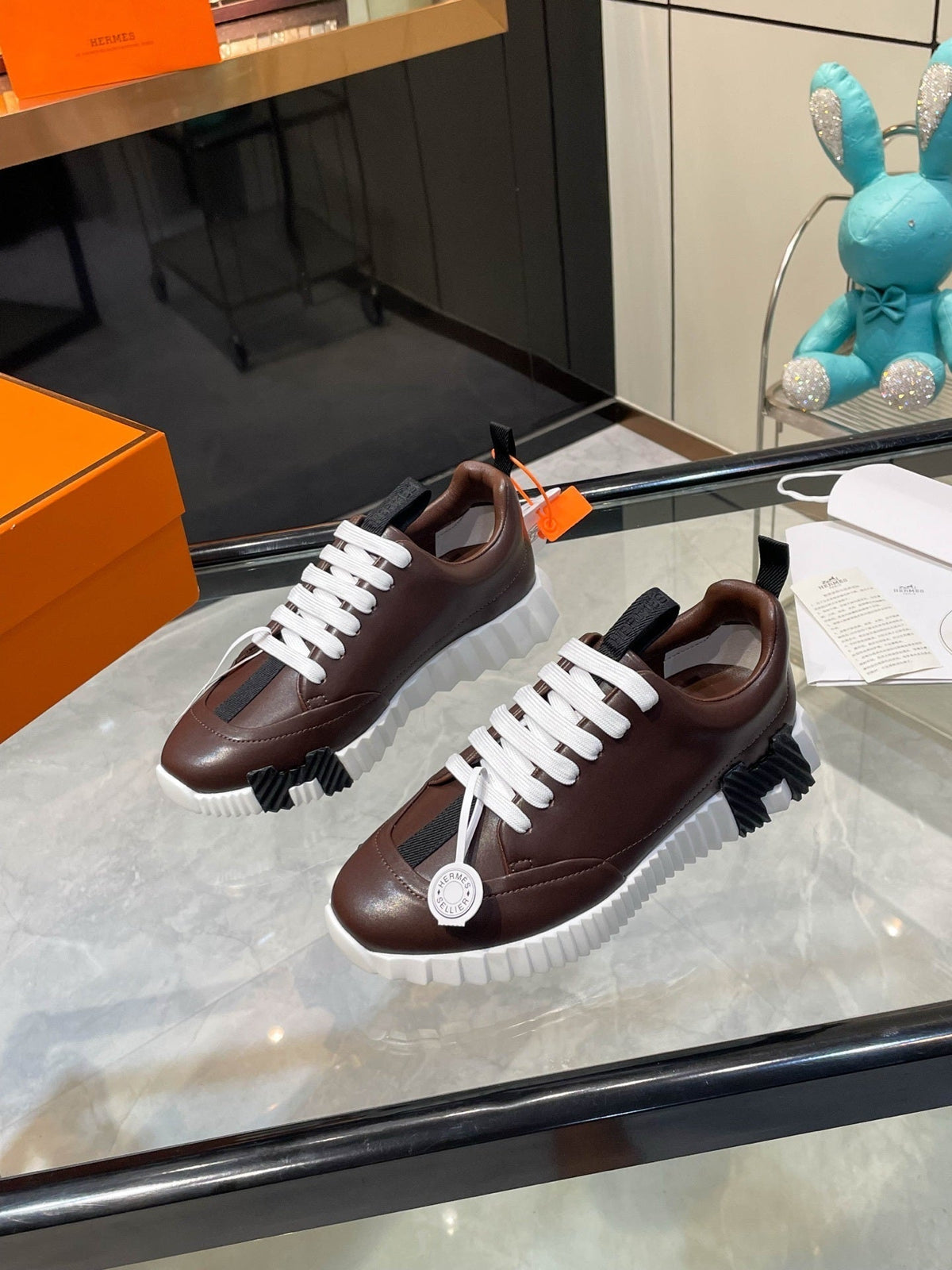 Zapatillas de cuero a rayas H