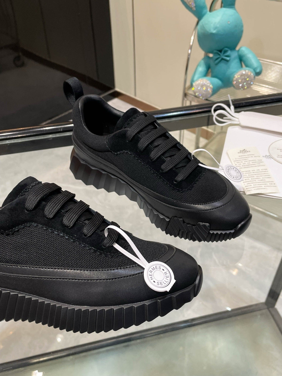 Zapatillas de cuero a rayas H