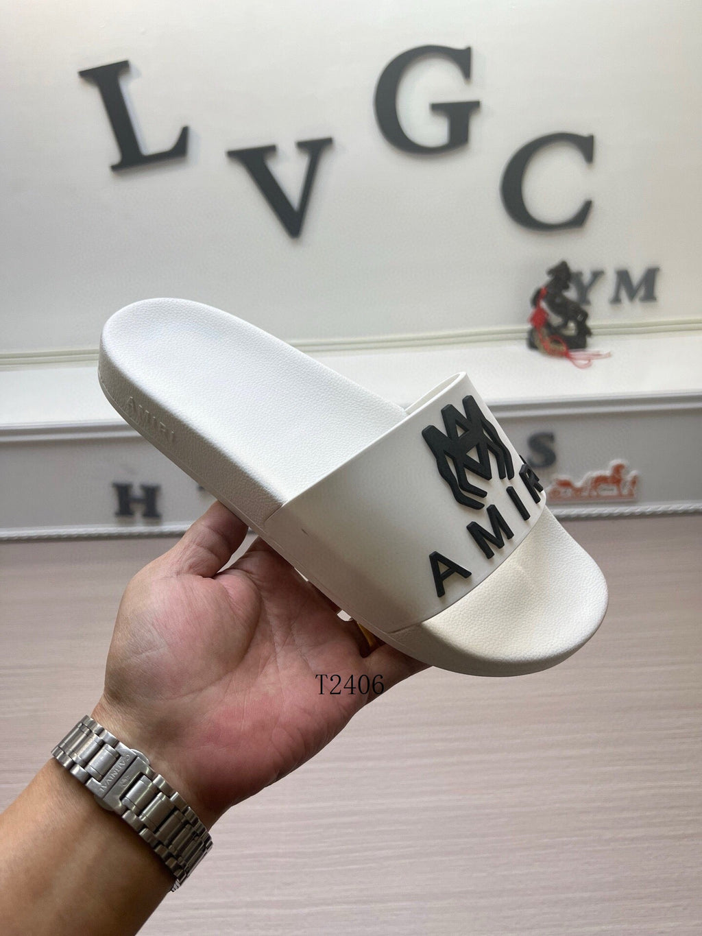 Amore Slides - Avenor