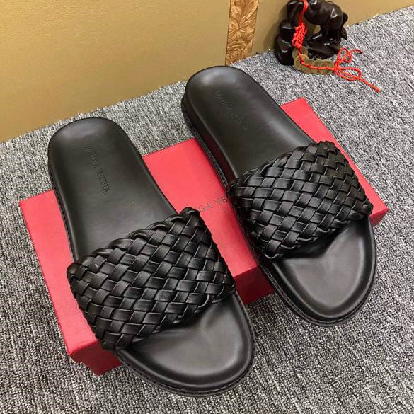Bott Iconic Slides - Avenor