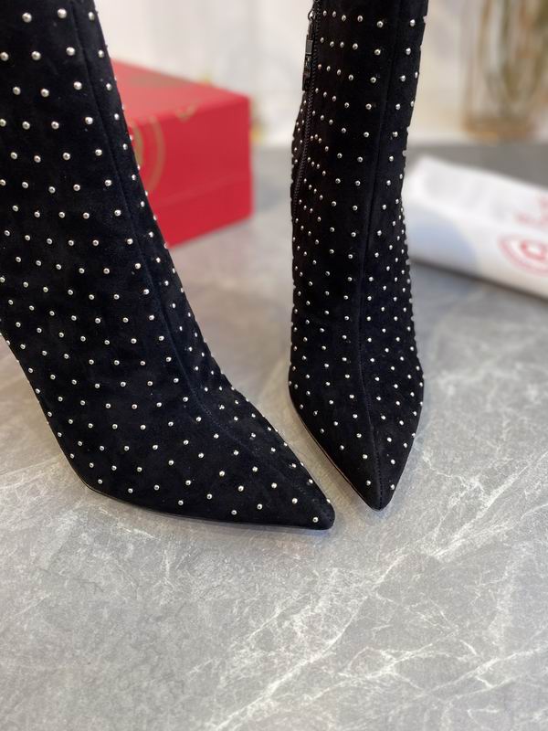 Botines de ante con cristales