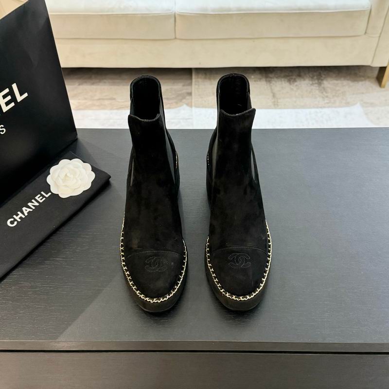 Botines de ante negro