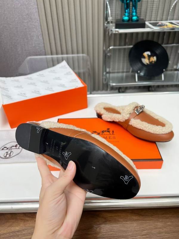 Fur Slip-on loafers