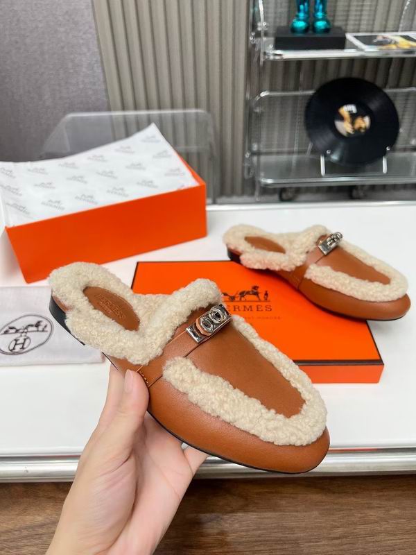 Fur Slip-on loafers