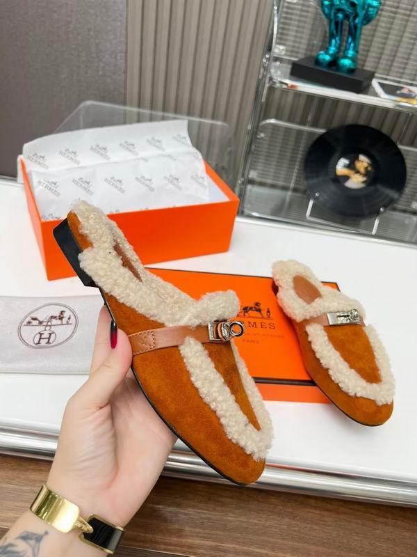 Fur Slip-on loafers