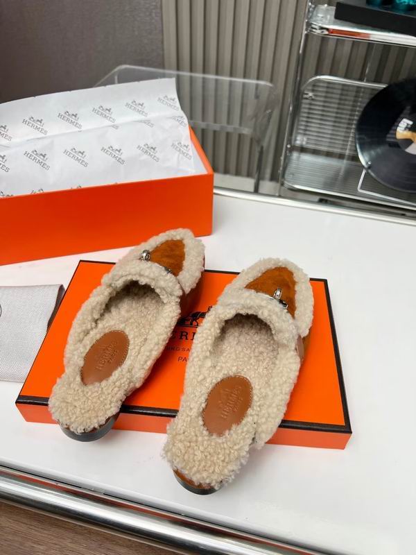 Fur Slip-on loafers