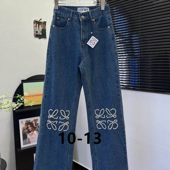 Straight Leg Denim Jeans with Embellished Detail - Avenor