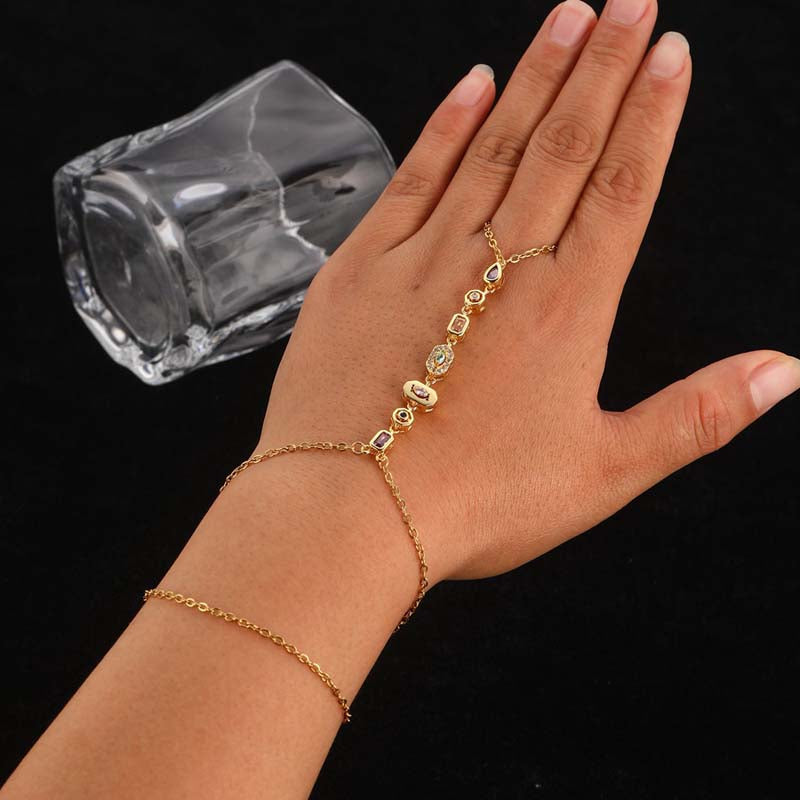 Minimal Link Hand Chain Bracelet