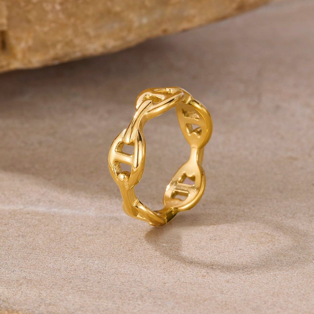 Geometric Hollow Ring