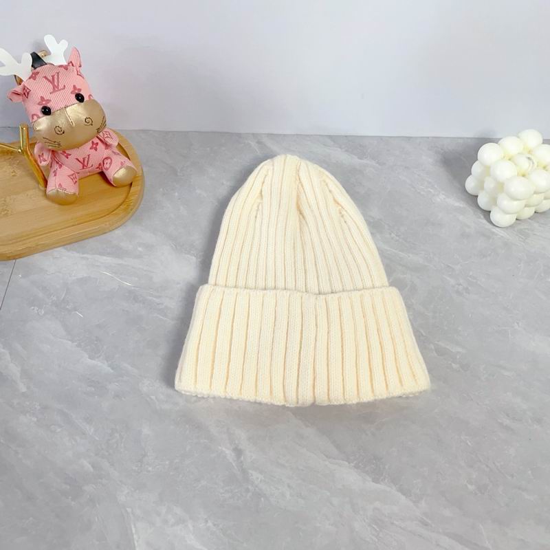 Classic Ribbed Beanie Hat - Avenor