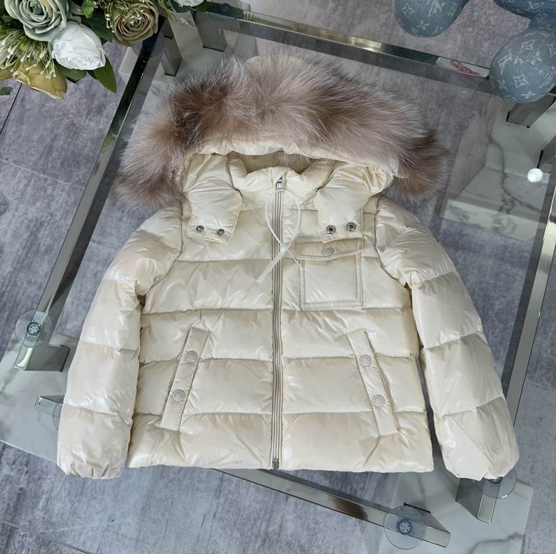 Chaqueta acolchada con capucha para niños