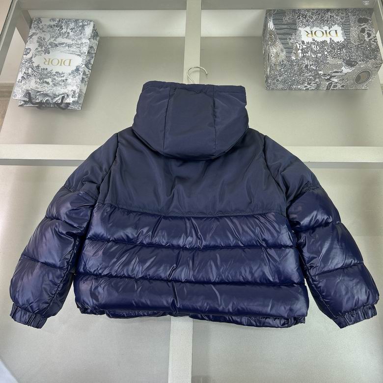 Chaqueta acolchada con capucha para niños
