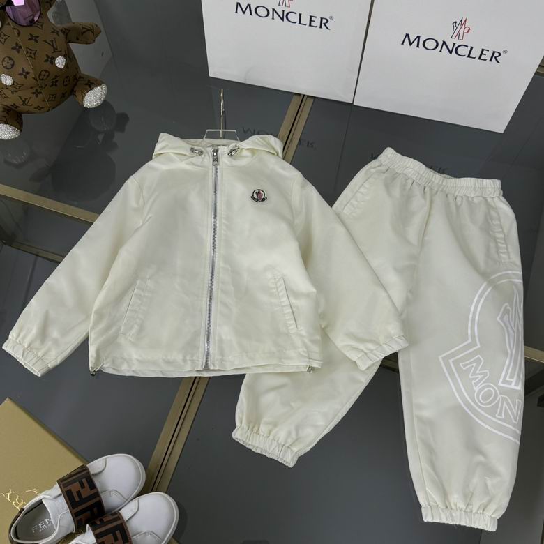 Conjunto de chándal cortavientos