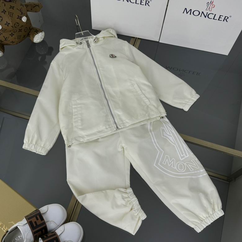 Conjunto de chándal cortavientos