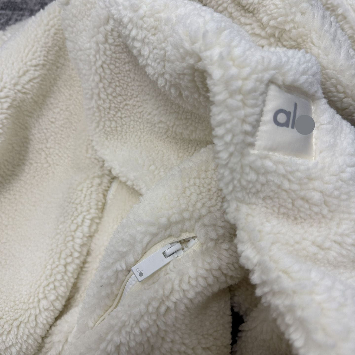 Sudadera con capucha de forro polar afelpado