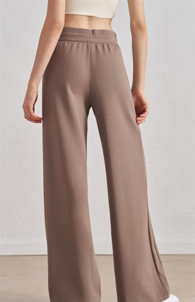 Pantalones deportivos de pierna ancha