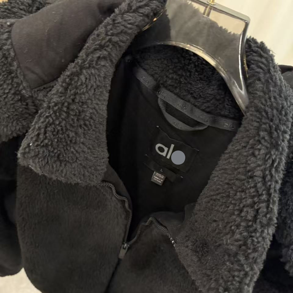 Sudadera con capucha de forro polar afelpado