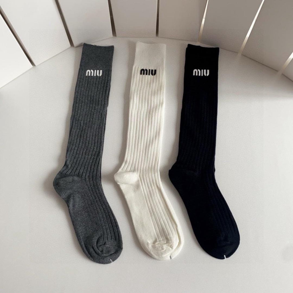 Ribbed Knee-High Socks