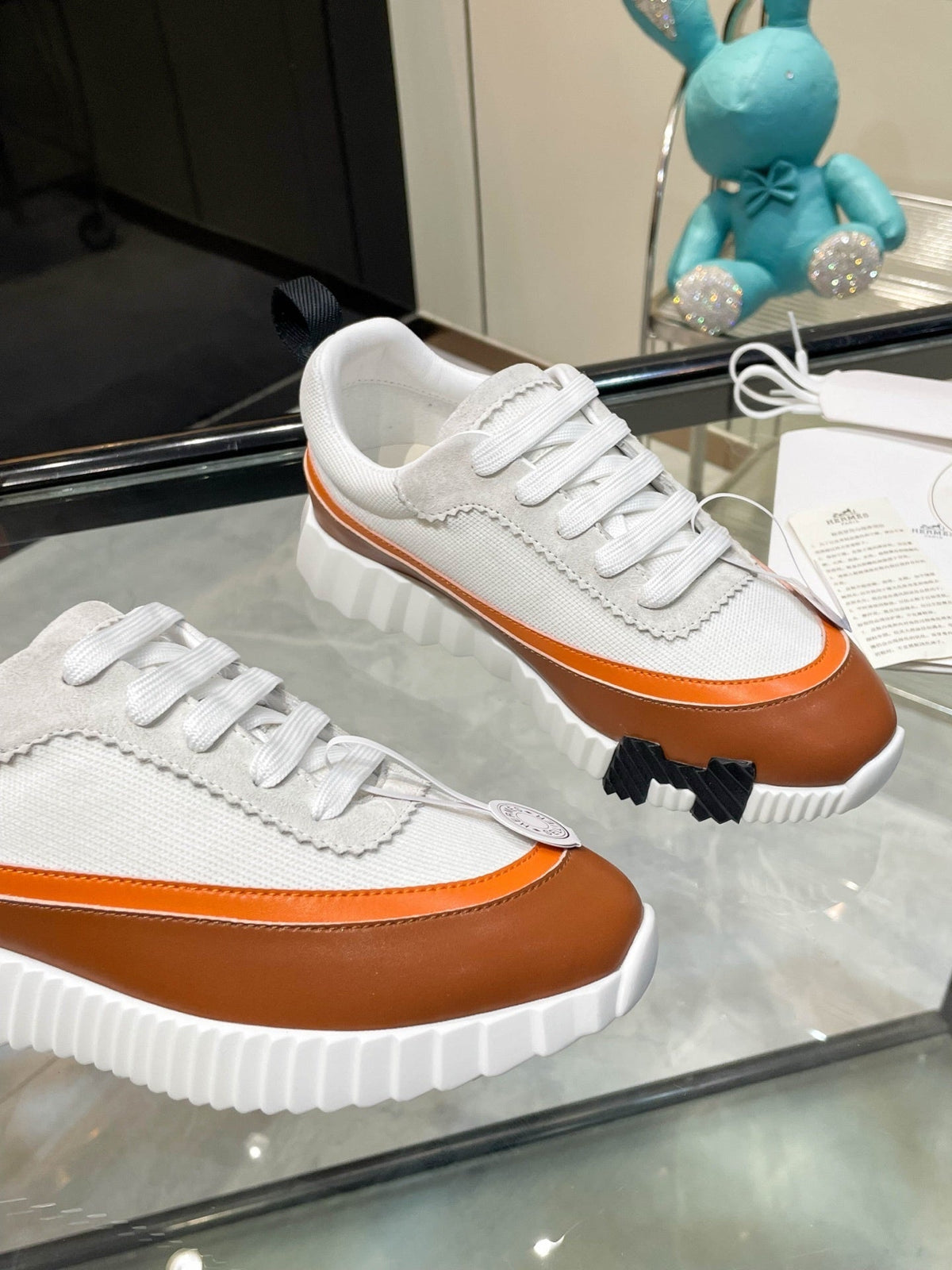 Zapatillas de cuero a rayas H