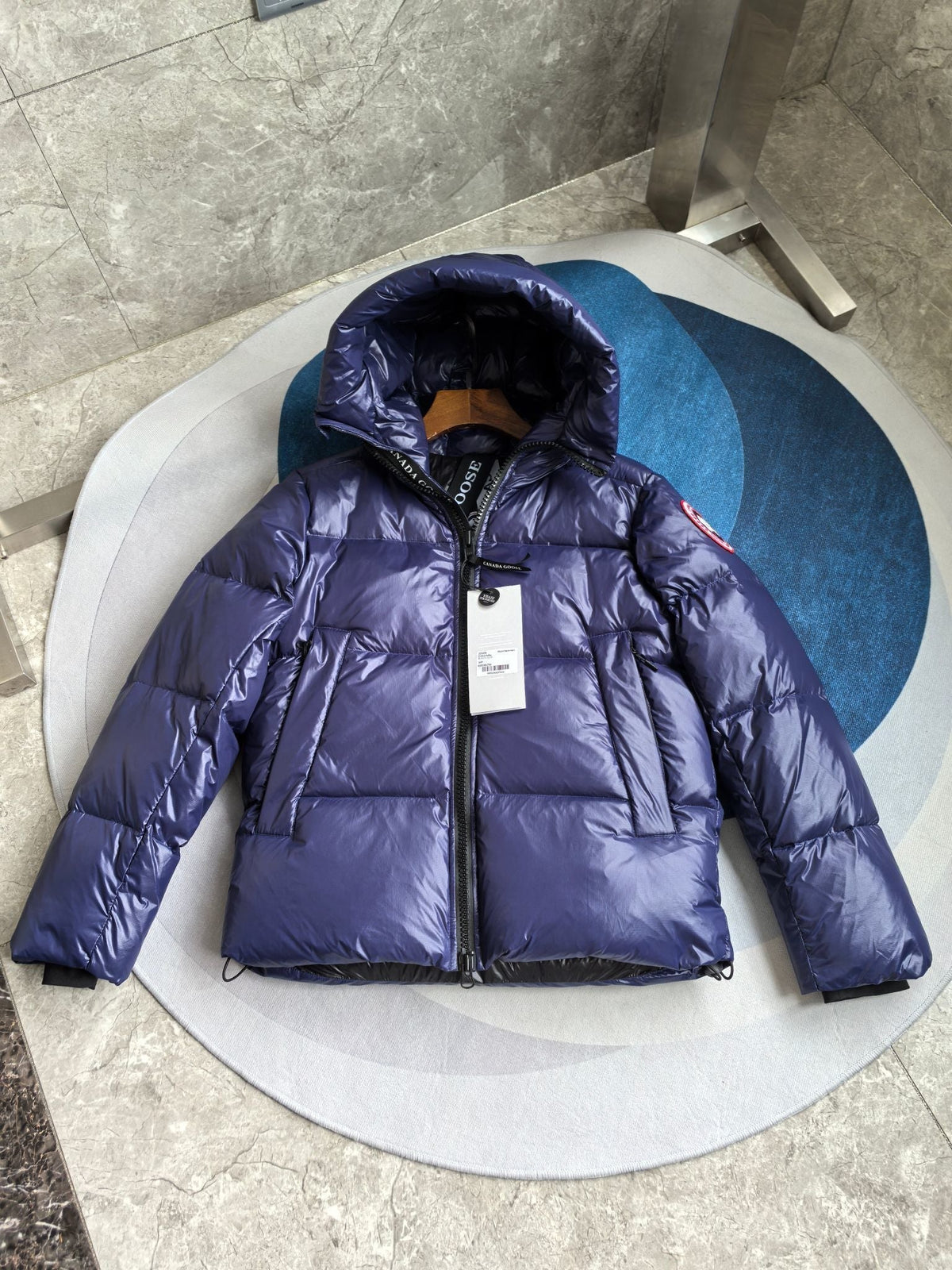 Chaqueta de plumas brillante