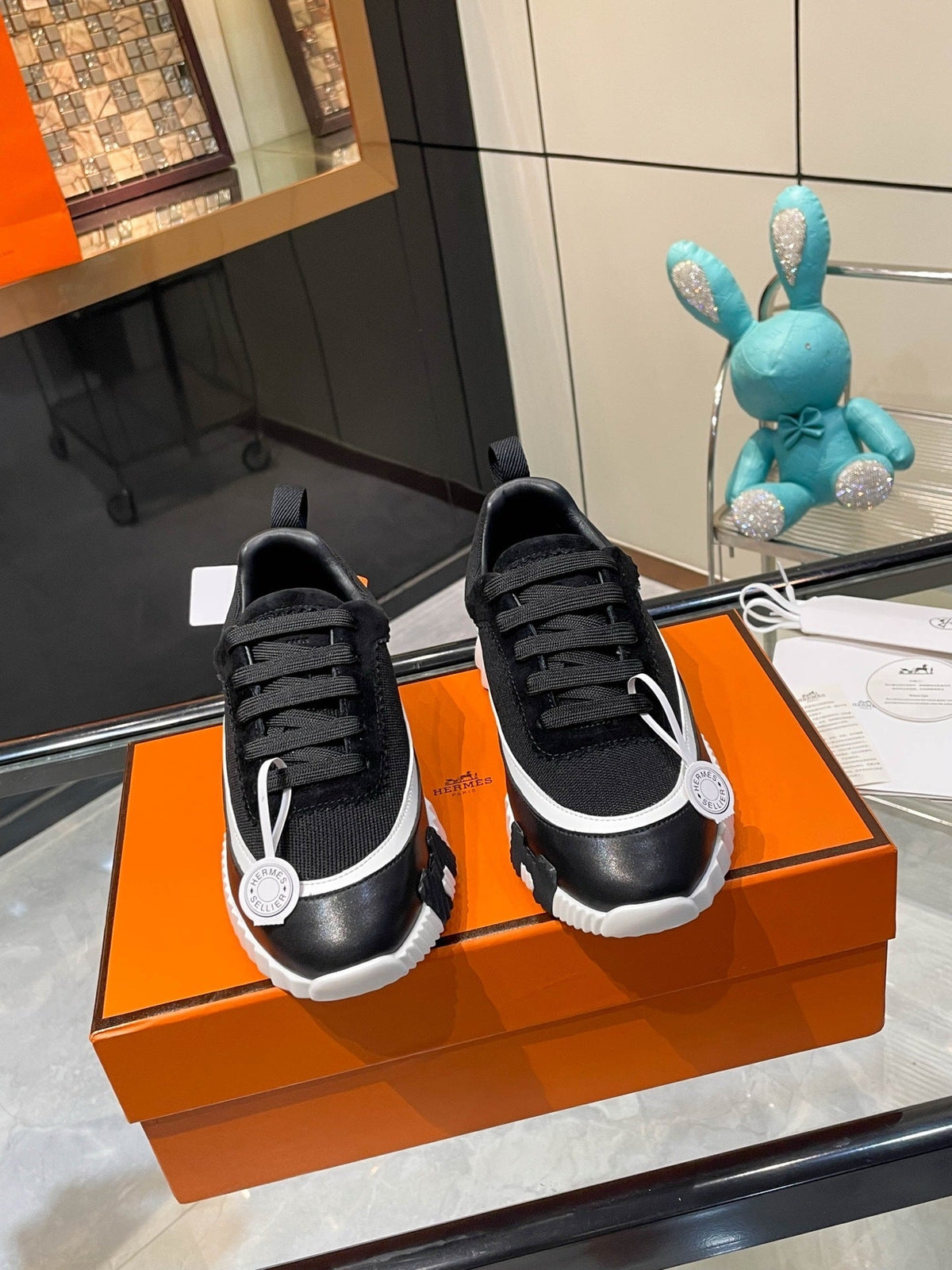 Zapatillas de cuero a rayas H