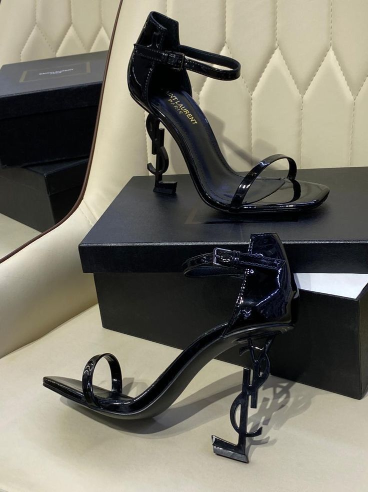 Iconic Heels Black