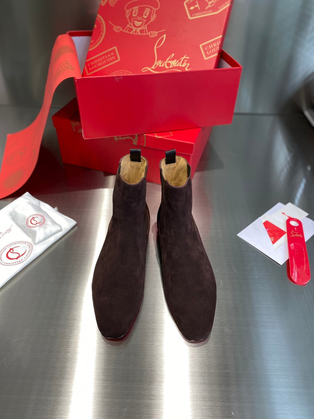 Botas elásticas con tacón de tachuelas