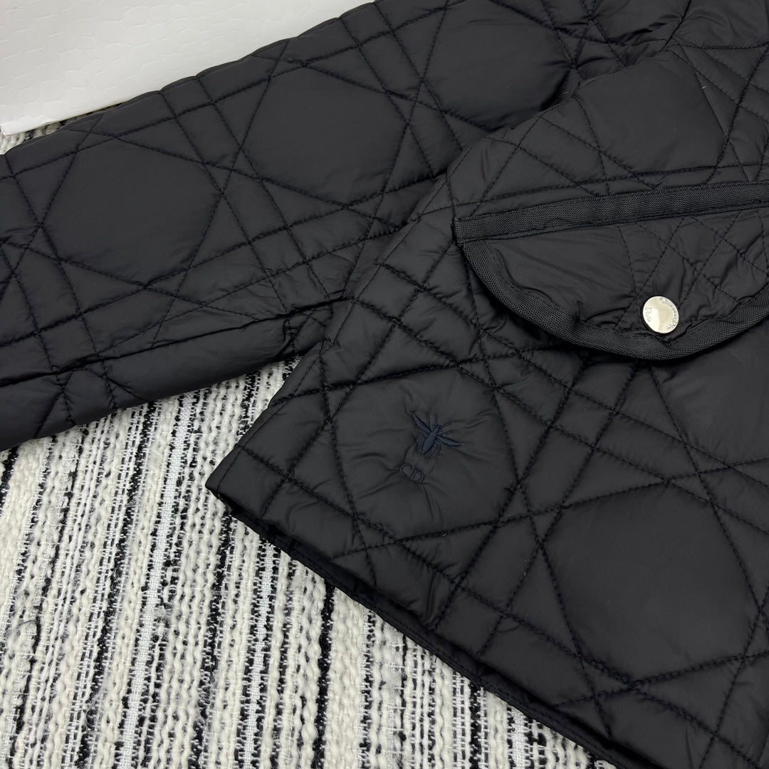 Chaqueta de plumas acolchada con rombos
